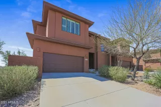 Photo #5: 6334247 Listing