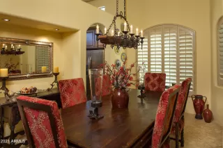 Photo #4: 6334285 Listing