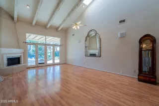 Photo #6: 6334516 Listing 