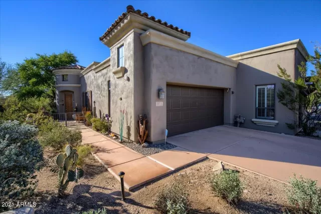 MLS: 6334552 Condo For Sale