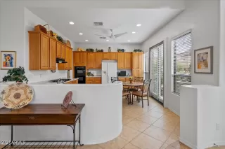 Photo #6: 6334559 Listing