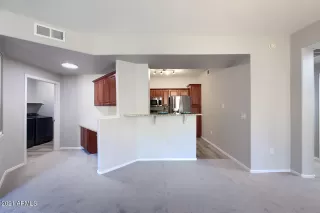 Photo #4: 6334585 Listing 