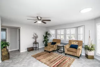 Photo #2: 6334587 Listing