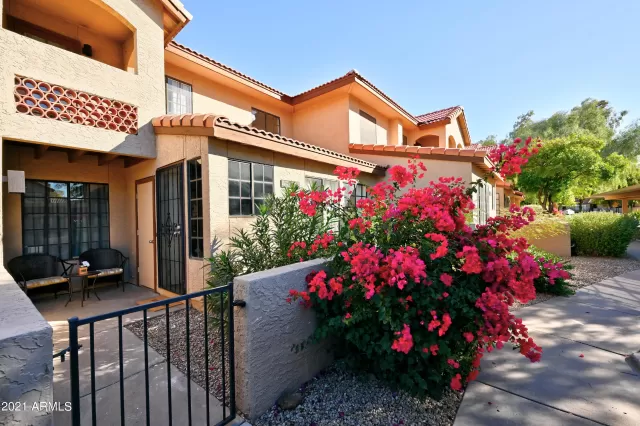 MLS: 6334768 Condo For Sale