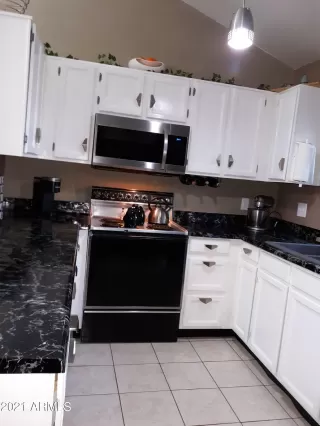 Photo #3: 6334920 Listing