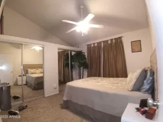 Photo #6: 6334920 Listing