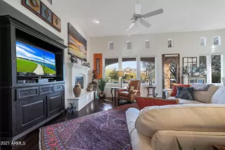 Photo #1: 6334957 Listing