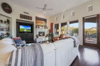 Photo #2: 6334957 Listing