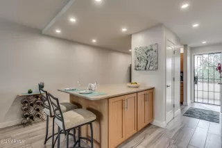 Photo #1: 6335221 Listing