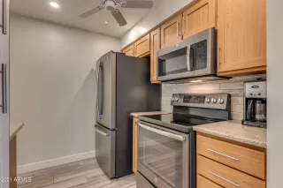 Photo #5: 6335221 Listing