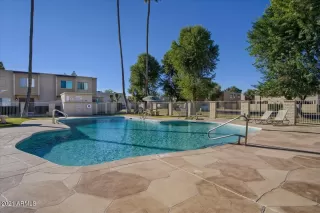 Photo #2: 6335263 Listing 