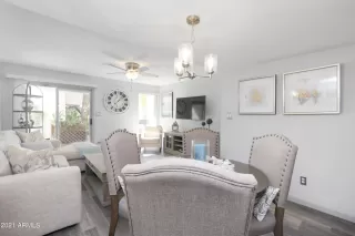 Photo #5: 6335377 Listing