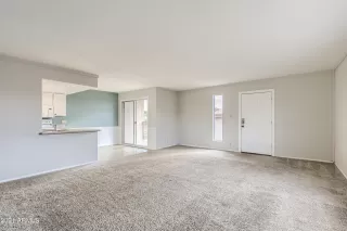 Photo #5: 6335379 Listing