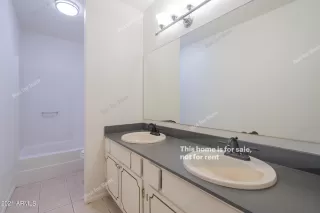 Photo #5: 6335500 Listing 