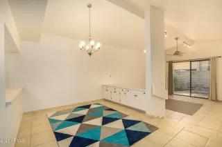 Photo #2: 6335762 Listing