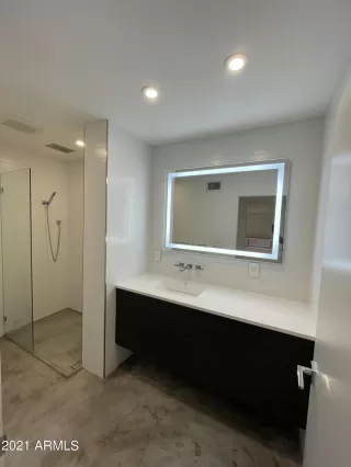 Photo #6: 6335854 Listing