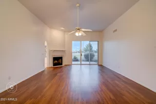 Photo #4: 6335942 Listing