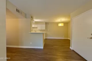 Photo #2: 6336277 Listing