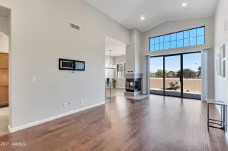 Photo #2: 6336335 Listing