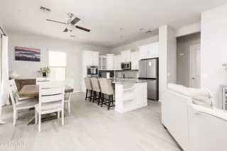 Photo #3: 6336643 Listing 