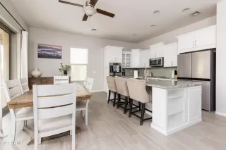 Photo #4: 6336643 Listing 