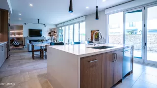 Photo #1: 6336696 Listing