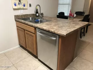 Photo #6: 6336708 Listing