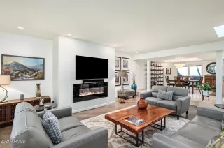 Photo #2: 6336930 Listing