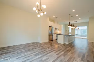 Photo #6: 6336958 Listing 