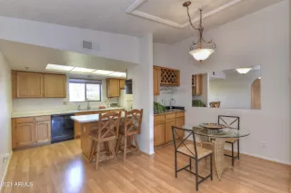 Photo #6: 6337363 Listing