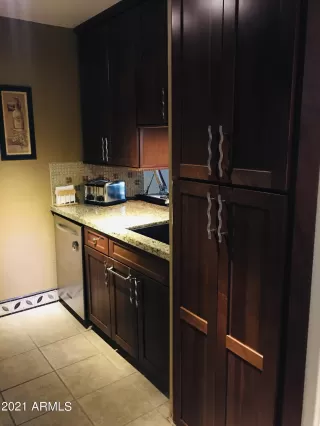 Photo #2: 6337382 Listing