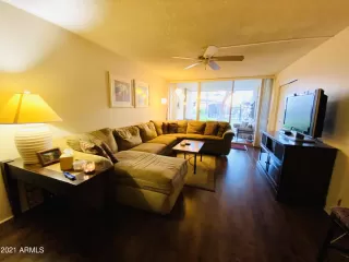 Photo #5: 6337382 Listing