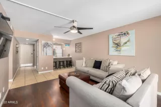 Photo #4: 6337516 Listing