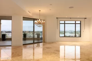 Photo #2: 6337534 Listing