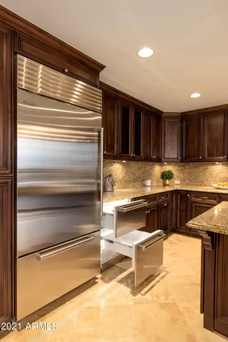 Photo #6: 6337534 Listing