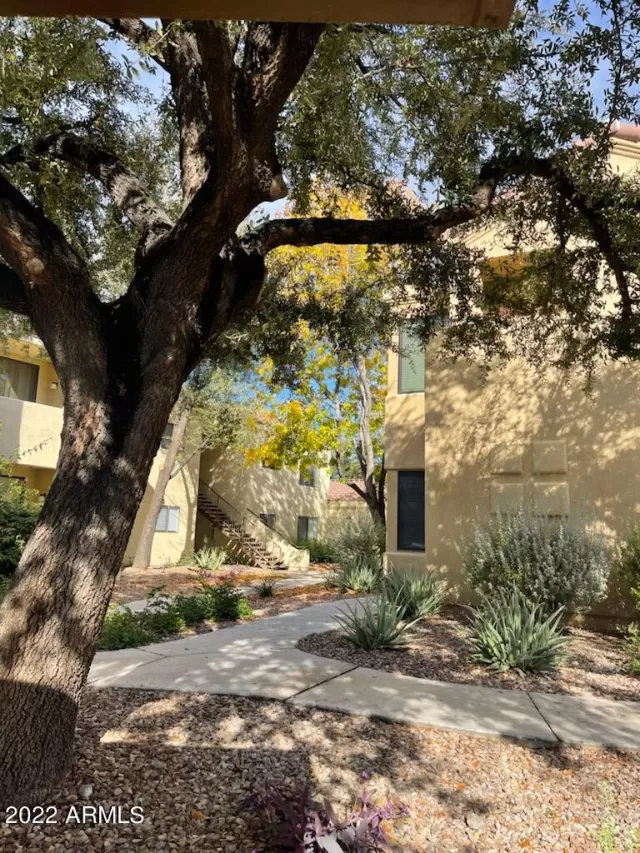 MLS: 6337833 Condo For Sale