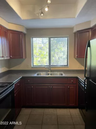 Photo #4: 6337833 Listing