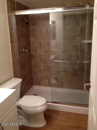 Photo #6: 6337921 Listing