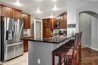 Photo #6: 6337927 Listing