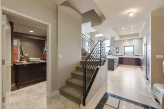 Photo #4: 6337948 Listing 