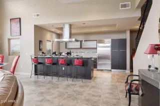 Photo #6: 6337948 Listing 