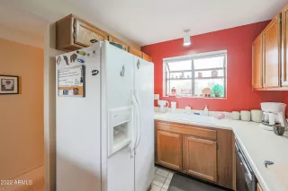 Photo #4: 6338122 Listing