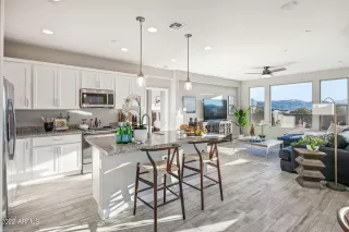 Photo #3: 6338157 Listing