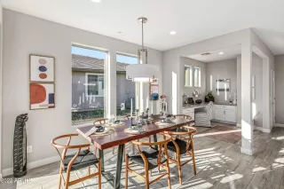 Photo #6: 6338157 Listing