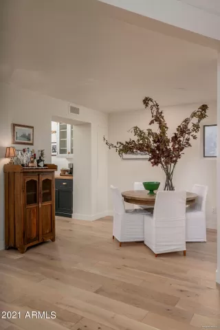 Photo #6: 6338188 Listing