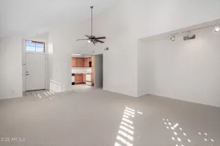 Photo #5: 6338222 Listing