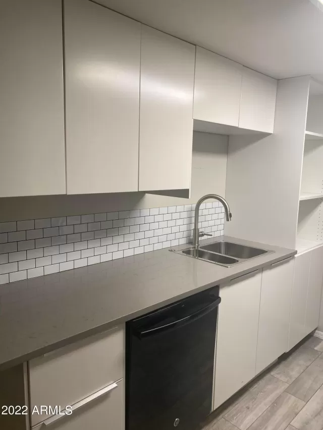 MLS: 6338231 Condo For Sale