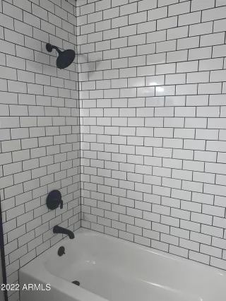Photo #5: 6338231 Listing
