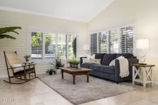 Photo #2: 6338494 Listing 