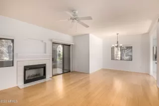 Photo #2: 6338707 Listing 